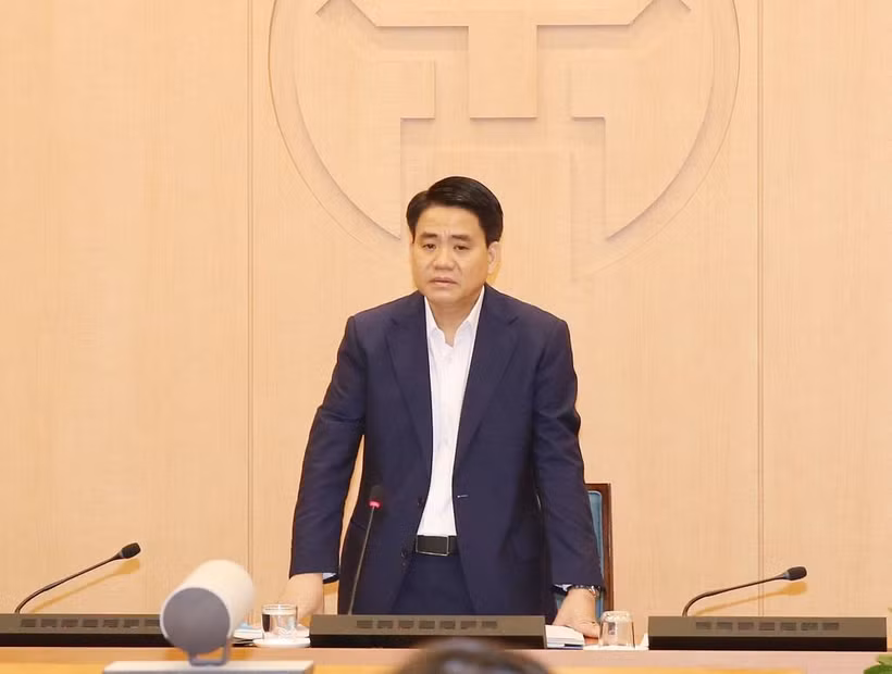 Chủ tịch UBND Thành phố Hà Nội Nguyễn Đức Chung phát biểu chỉ đạo phiên họp Ban Chỉ đạo phòng chống dịch COVID-19 Hà Nội. (Ảnh: Phương Hoa/TTXVN)