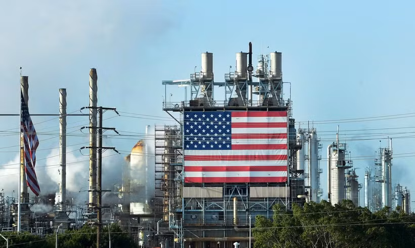 Cơ sở lọc dầu Wilmington của Mỹ ở Los Angeles, California, ngày 21/4/2020. (Ảnh: AFP/TTXVN)