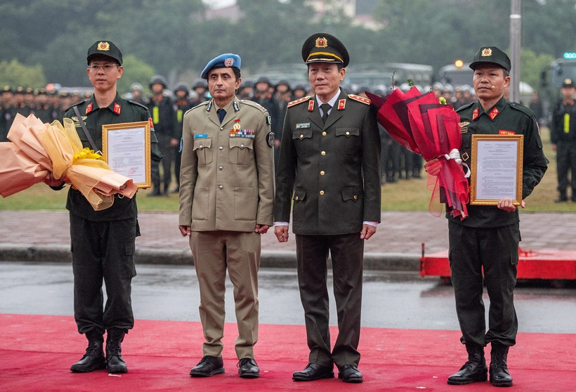 Lễ công bố Quyết định thành lập và ra mắt Đơn vị Cảnh sát Gìn giữ Hòa bình số 1. (Nguồn: Thanh niên)