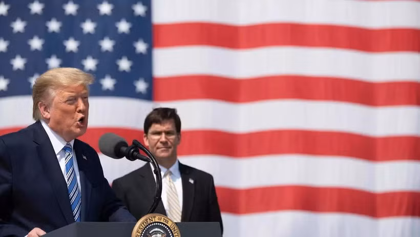 Tổng thống Donald Trump và Bộ trưởng Quốc phòng Mark Esper. (Nguồn: AFP)
