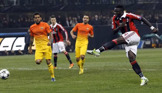 Milan gây sốc khi quật ngã "người khổng lồ" Barca ảnh 2