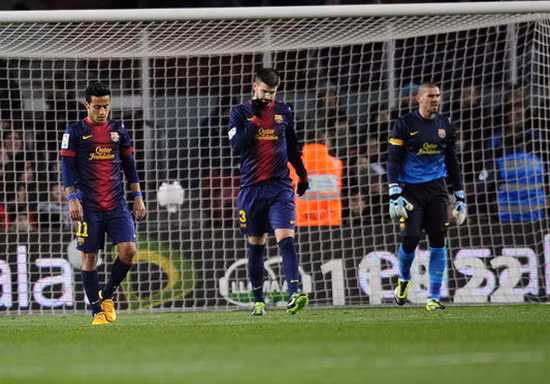 Phòng ngự, một môn học mà Barcelona còn mắc nợ ảnh 1