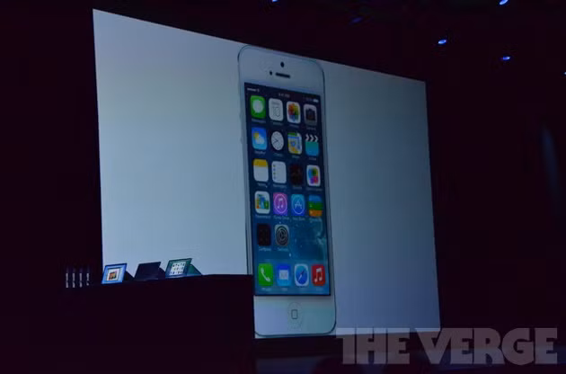 Apple gây "sốc" khi thay đổi toàn bộ giao diện iOS ảnh 37