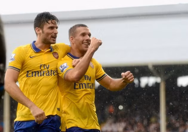 Wenger ca ngợi bộ đôi tiền đạo Giroud-Podolski ảnh 1