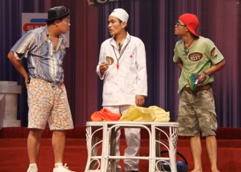 Vua hài đất Việt: "Thiếu hồn nhiên của người điên!" ảnh 1