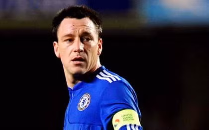 Vừa nhận án phạt, John Terry đã bị UEFA "chơi khăm" ảnh 1