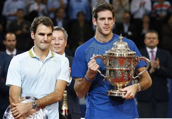 Serena lên ngôi WTA, "tàu tốc hành" lại chệch bánh ảnh 1