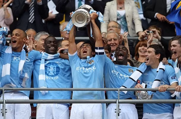 Man City đoạt cúp FA, thành Manchester vào hội ảnh 1
