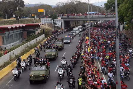 Chuyển thi hài ông Hugo Chavez tới bảo tàng quân sự ảnh 1