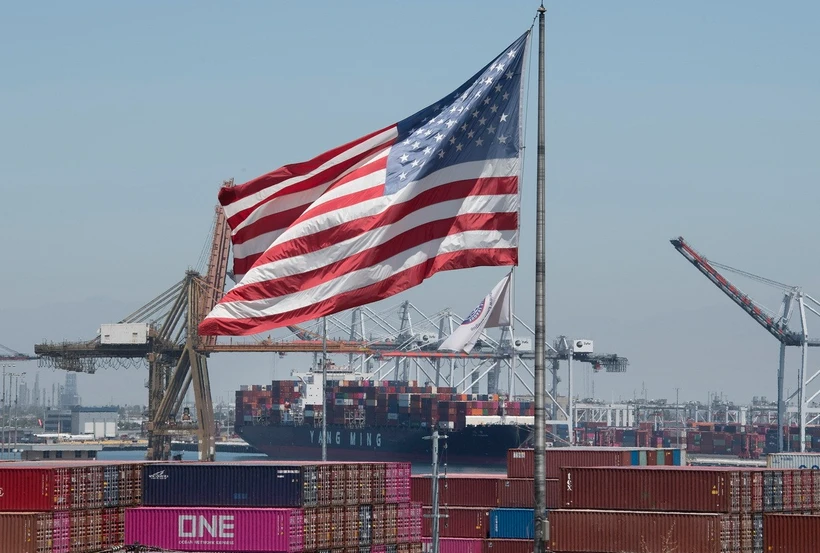 Quang cảnh cảng hàng hóa Long Beach, California, Mỹ. (Nguồn: AFP/TTXVN) 