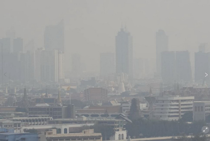 Lớp bụi mịn dày đặc bao phủ trung tâm thủ đô Bangkok của Thái Lan. (Nguồn: AP)