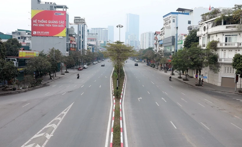 Nút giao phố Văn Cao với đường Hoàng Hoa Thám, Hà Nội trong ngày Mùng 1 Tết Ất Tỵ. (Ảnh: Quốc Khánh/TTXVN)