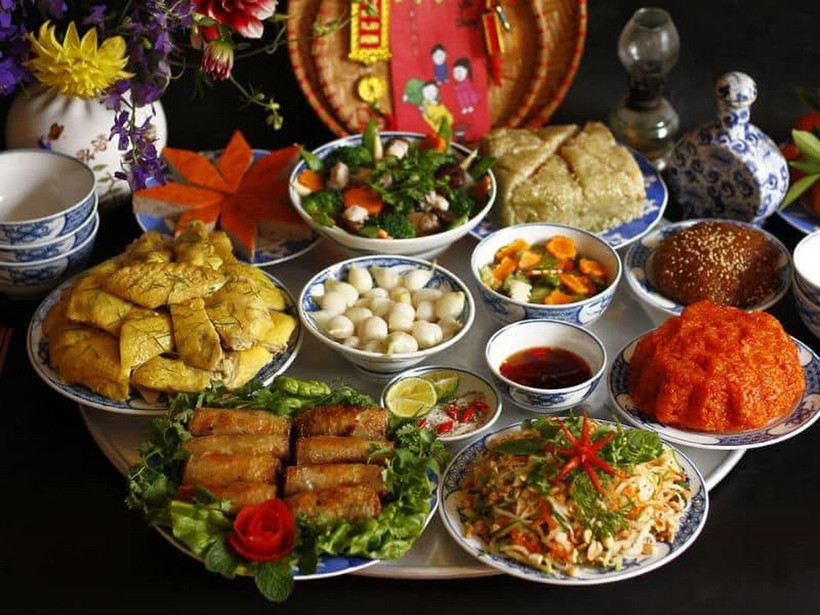 Cùng với xôi, thịt đông, thịt gà, bánh chưng... thì dưa hành là món không thể thiếu trên mâm cúng gia tiên, ông bà trong dịp Tết của người dân Việt Nam. (Nguồn: Facebook)