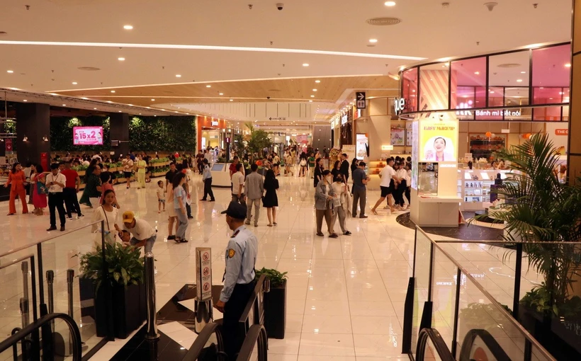 Trung tâm thương mại AEON MALL ở Huế với thiết kế hiện đại. (Ảnh: Đỗ Trưởng/TTXVN)