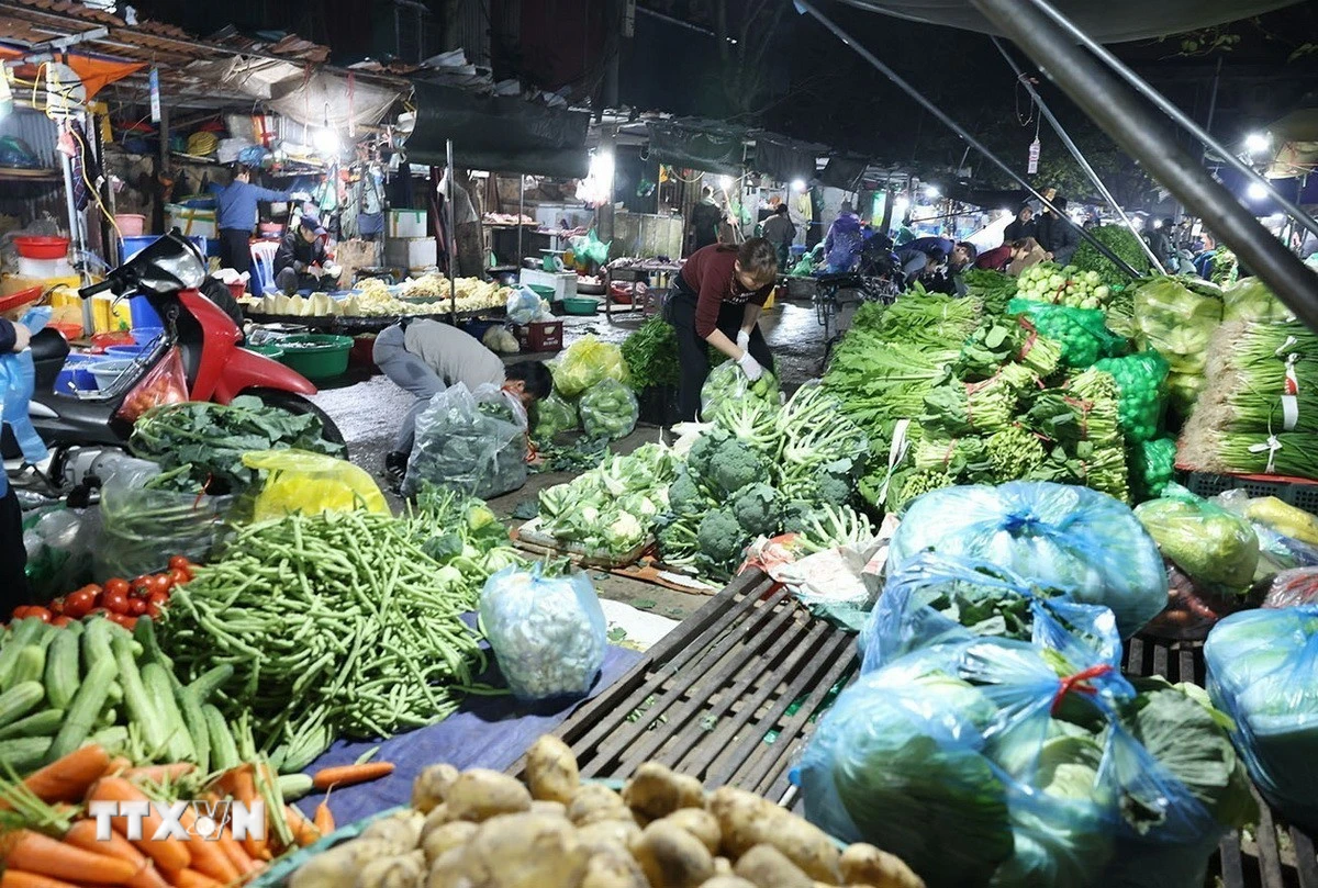 Thị trường ngày mùng 5 Tết: Giá cả ổn định, không phát sinh điểm nóng