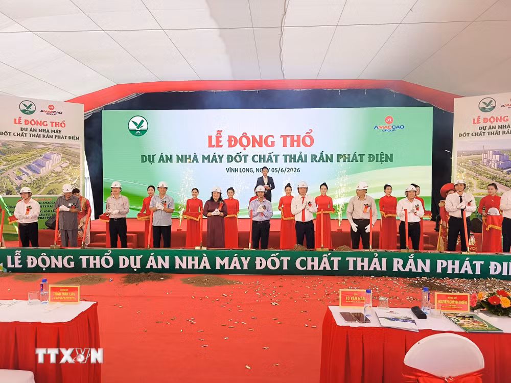 ttxvn-nha-may-dien-rac-vinh-long-2.jpg