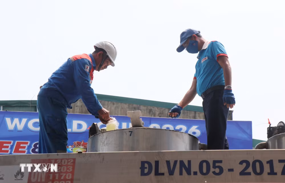 ttxvn-quang-ngai-chu-dong-nguon-mo-rong-phu-song-xang-sinh-hoc-e10-8678194-3-6242.jpg