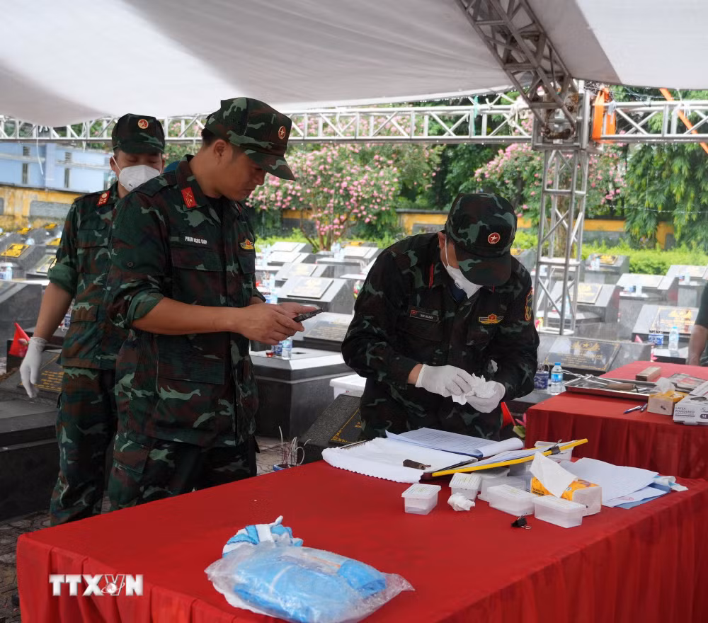 ttxvn-chien-dich-500-ngay-dem-hanh-trinh-tra-lai-ten-cho-cac-anh-hung-liet-si-8891836-2.jpg