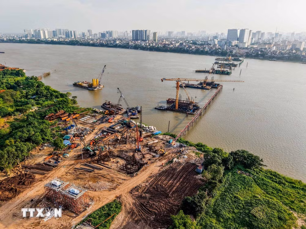 Hà Nội: Tháo gỡ thủ tục tái định cư cho người dân vùng dự án cầu vượt sông Hồng- Ảnh 1.