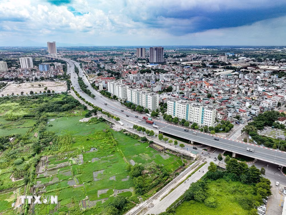 ttxvn-can-canh-khu-tai-dinh-cu-phuc-vu-cac-du-an-cau-vuot-song-hong-ha-noi-8767320-3.jpg