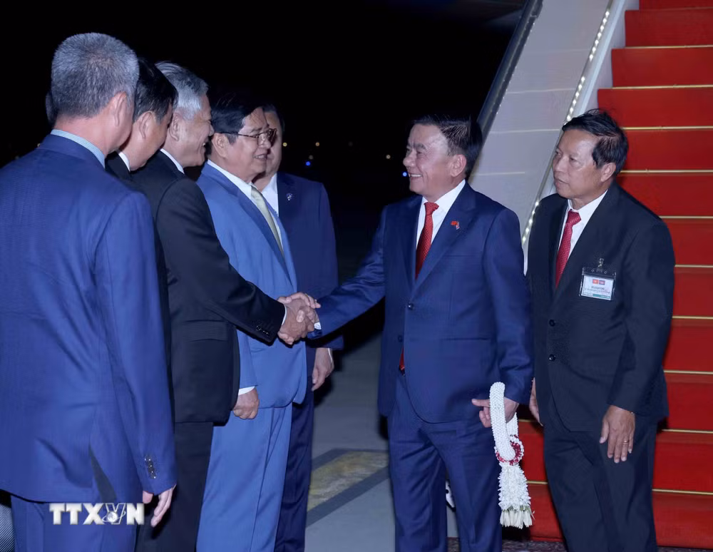 ttxvn-thuong-truc-ban-bi-thu-tran-cam-tu-bat-dau-tham-chinh-thuc-vuong-quoc-campuchia-8691768-1.jpg