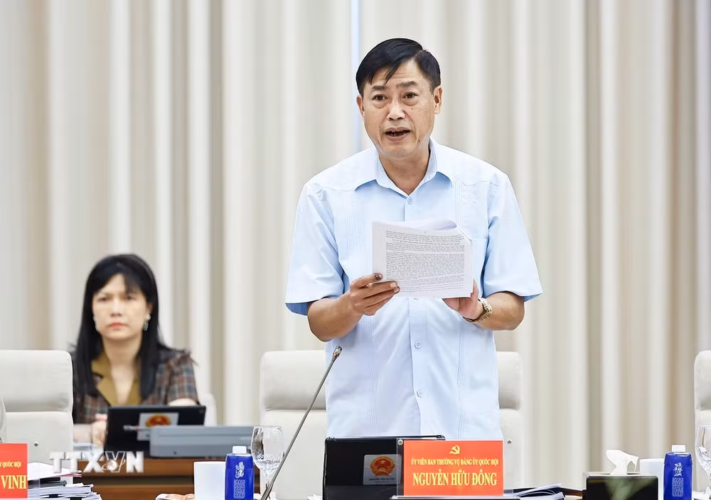 ttxvn-chu-tich-quoc-hoi-tran-thanh-man-chu-tri-cuoc-hop-cua-ban-thuong-vu-dang-uy-quoc-hoi-8869577-2.jpg