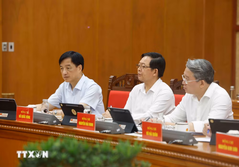Tổng Bí thư, Chủ tịch nước chủ trì buổi làm việc Thường trực Ban Chỉ đạo TW về phát triển KHCN ttxvn-tong-bi-thu-chu-tich-nuoc-chu-tri-buoi-lam-viec-thuong-truc-bcdtw-ve-phat-trien-khoa-hoc-cong-nghe-8775387-4.jpg