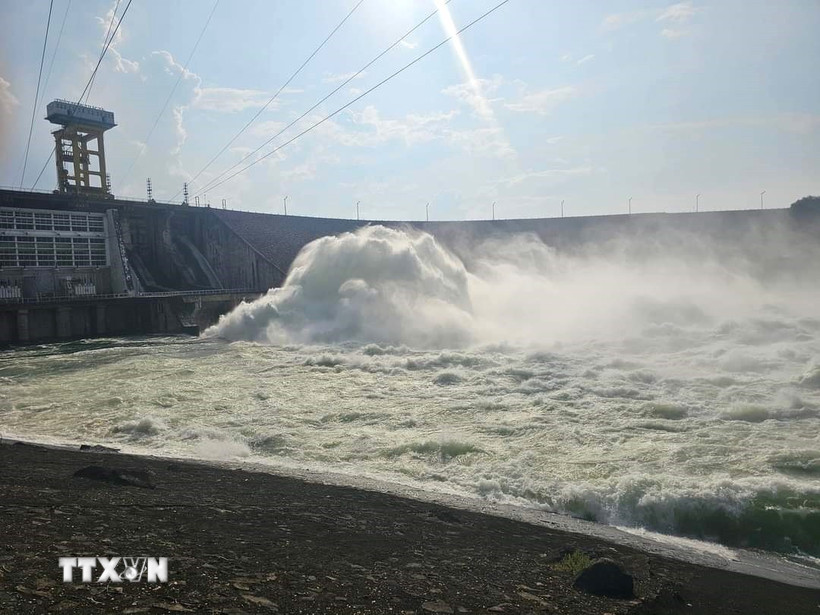 Hồ thủy điện Thác Bà. (Ảnh: TTXVN)