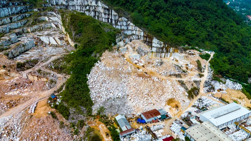 Luật Địa chất và Khoáng sản khuyến khích triển khai mô hình kinh tế tuần hoàn trong hoạt động khai thác, chế biến khoáng sản. (Ảnh: Hoài Nam/Vietnam+)