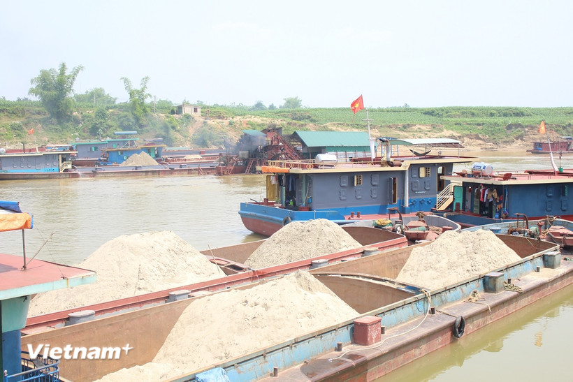 Đề xuất lắp đặt hệ thống camera thông minh tại các vị trí vận chuyển khoáng sản. (Ảnh: Hùng Võ/Vietnam+)