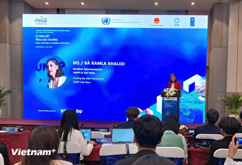 Bà Ramla Khalidi - Trưởng Đại diện Thường trú Chương trình Phát triển Liên hợp quốc (UNDP) tại Việt Nam phát biểu tại sự kiện. (Ảnh: Hùng Võ/Vietnam+)