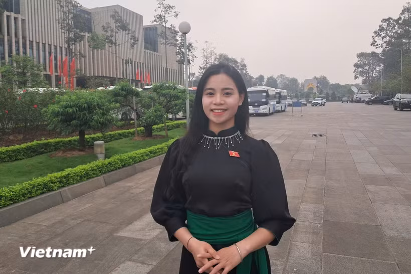 Đại biểu Quốc hội Lo Thị Bảo Vy sinh năm 2002, là người dân tộc Ơ Đu tại tỉnh Nghệ An. (Ảnh: Hùng Võ/Vietnam+)