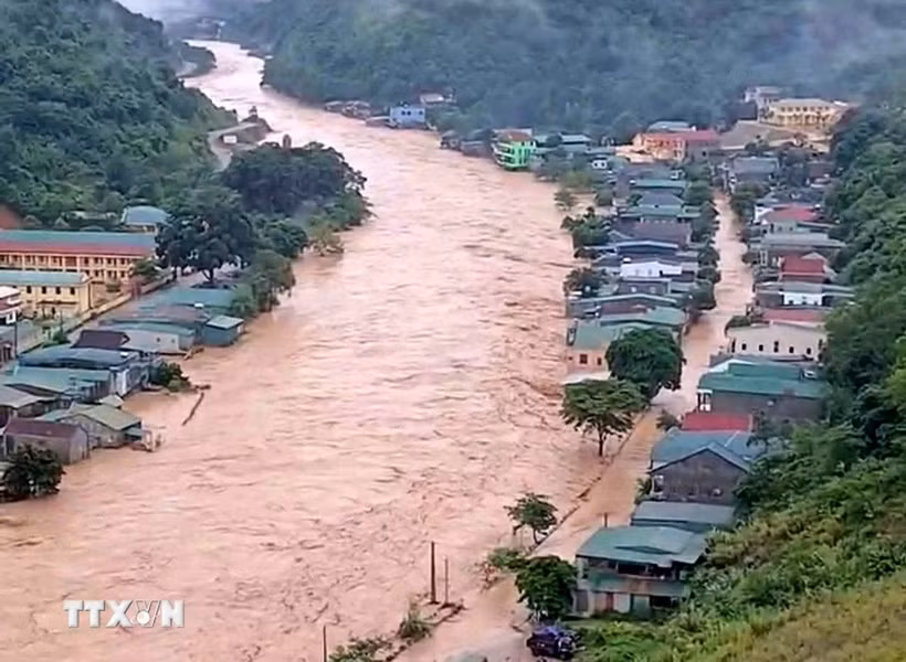 Báo chí, truyền thông đóng vai trò đặc biệt quan trọng trong công tác phòng, chống thiên tai. (Ảnh minh họa. Nguồn ảnh: TTXVN)