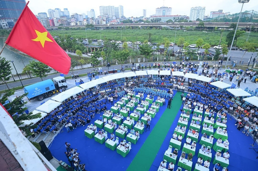 Lễ phát động Toàn dân tham gia bảo vệ môi trường vì một Việt Nam sáng-xanh-sạch-đẹp. (Ảnh: Tùng Đinh)