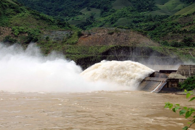 Thủy điện Sơn La. (Ảnh: Diệp Anh/TTXVN)