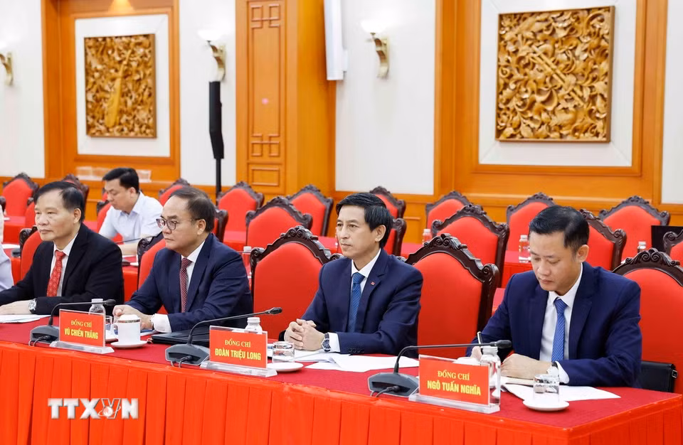 Các đại biểu tham dự cuộc làm việc. (Ảnh: Thống Nhất/TTXVN)