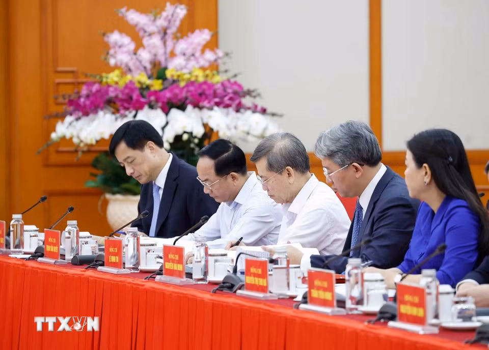 Các đại biểu tham dự cuộc làm việc. (Ảnh: Thống Nhất/TTXVN)