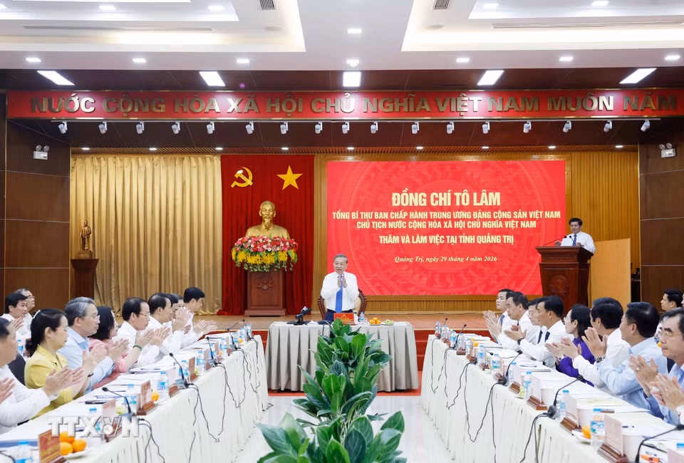 Tổng Bí thư, Chủ tịch nước Tô Lâm làm việc với Ban Thường vụ Tỉnh ủy Quảng Trị. (Ảnh: Thống Nhất/TTXVN)