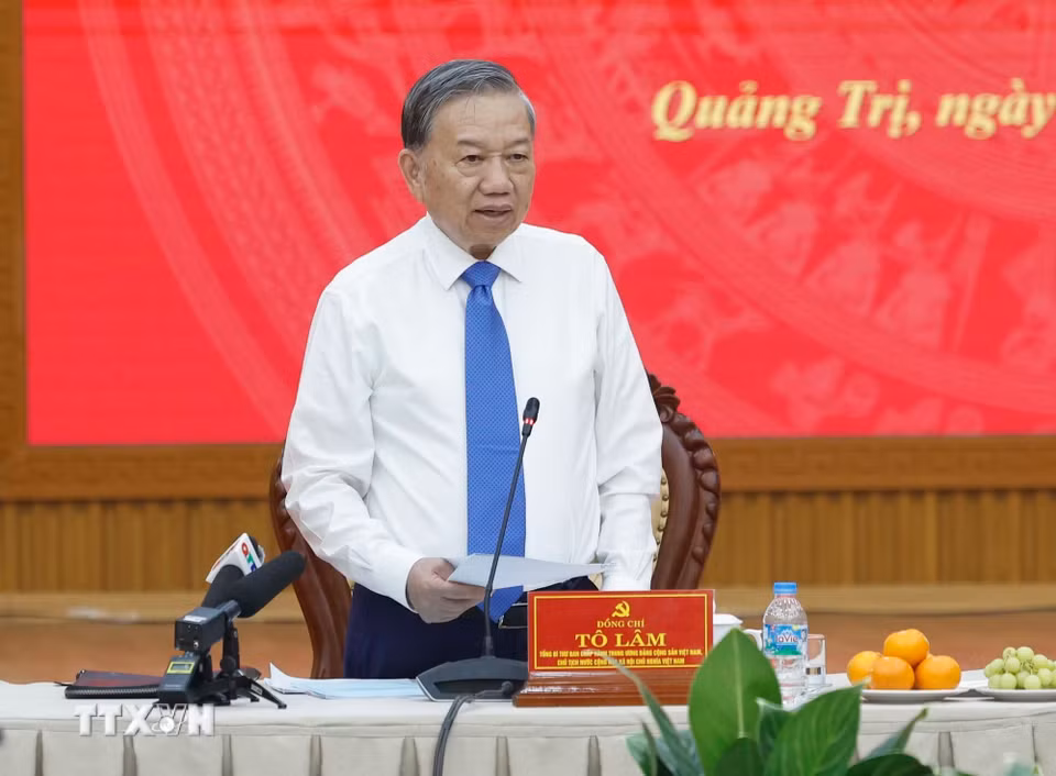 Tổng Bí thư, Chủ tịch nước Tô Lâm phát biểu chỉ đạo tại cuộc làm việc với Ban Thường vụ Tỉnh ủy Quảng Trị. (Ảnh: Thống Nhất/TTXVN)