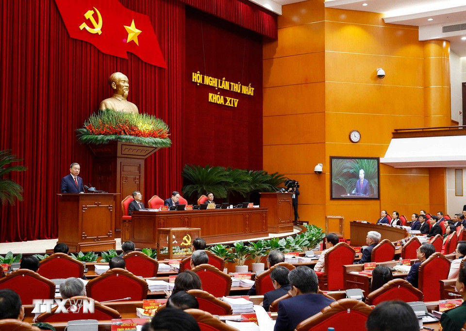 Tổng Bí thư Tô Lâm phát biểu tại Hội nghị lần thứ nhất Ban Chấp hành Trung ương Đảng khóa XIV. (Ảnh: TTXVN)