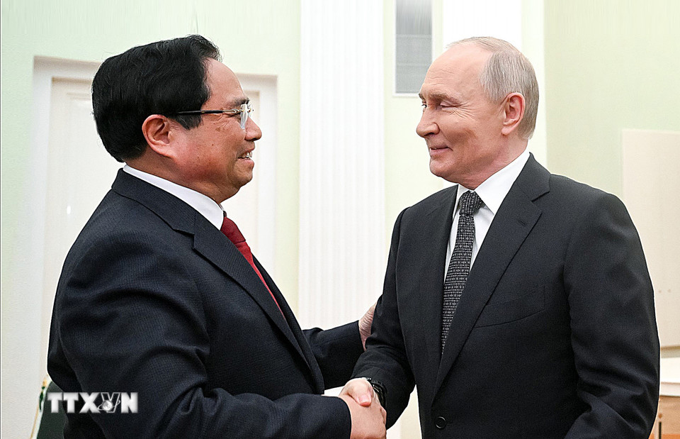 Thủ tướng Phạm Minh Chính hội kiến Tổng thống Nga Vladimir Putin. (Ảnh: Dương Giang/TTXVN)