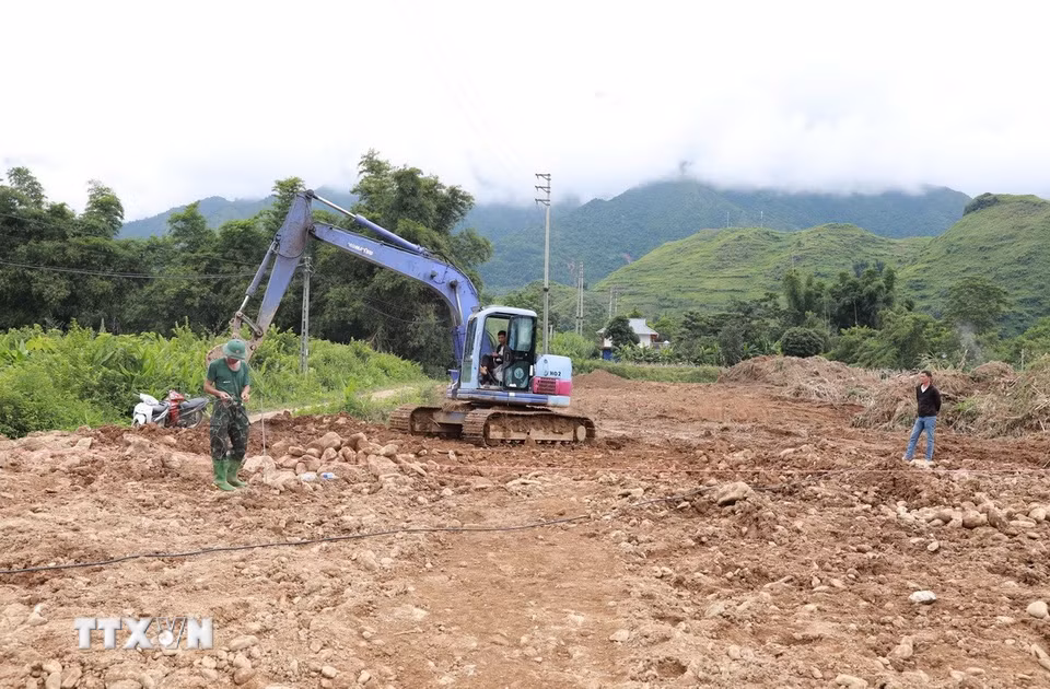 Mặt bằng khu tái định cư dành cho 24 hộ dân tại bản Sân Bay cơ bản đã hoàn thành và người dân cũng đã bốc thăm. (Ảnh: Quý Trung/TTXVN)