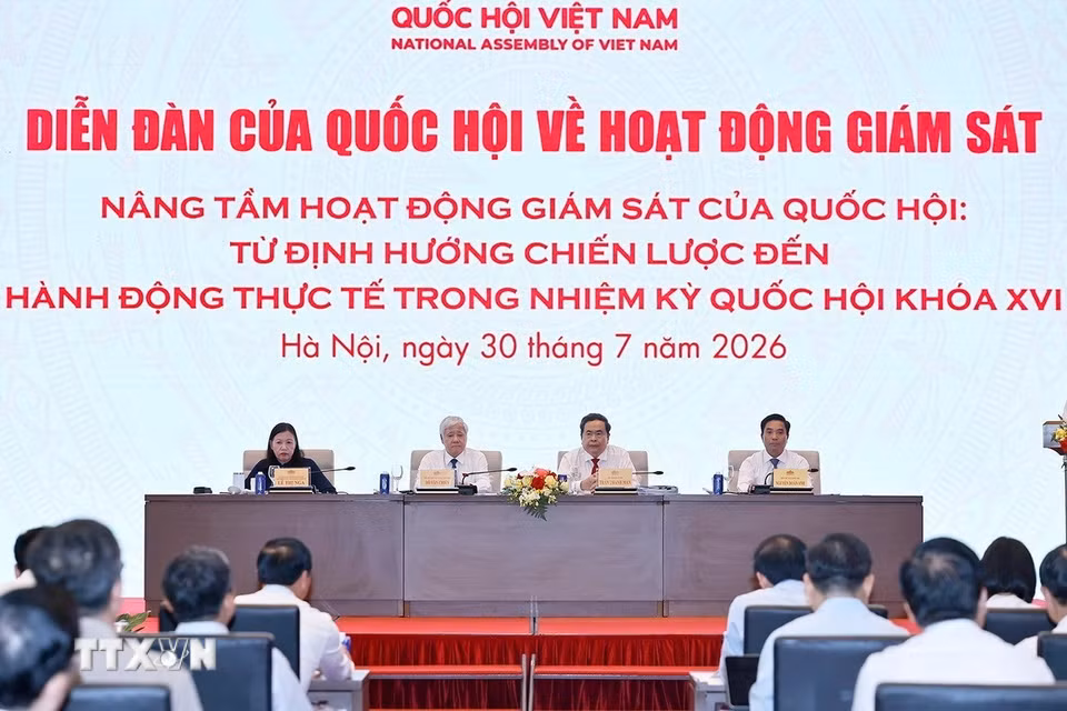Chủ tịch Quốc hội Trần Thanh Mẫn chủ trì Diễn đàn. (Ảnh: Doãn Tấn/TTXVN)