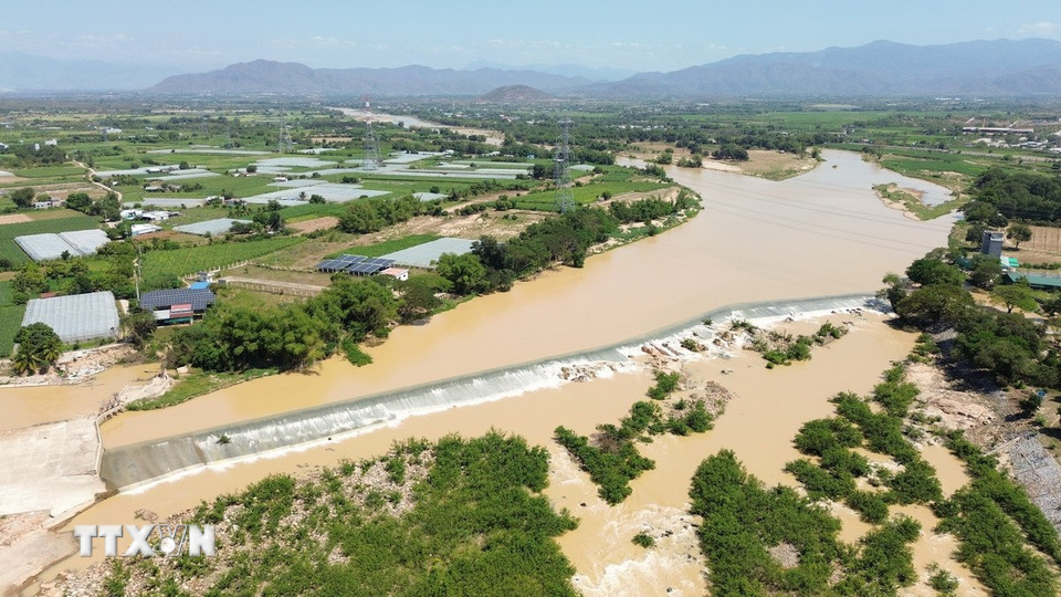 Đập Nha Trinh (xã Mỹ Sơn, Khánh Hòa) được người Chăm xây dựng từ khoảng thế kỷ 12 để giữ nước tưới tiêu đến nay vẫn phát huy hiệu quả được xem là một kỳ tích. (Ảnh: Nguyễn Thành/TTXVN)