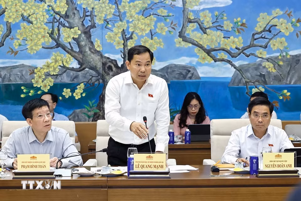 Tổng thư ký Quốc hội, Chủ nhiệm Văn phòng Quốc hội Lê Quang Mạnh phát biểu. (Ảnh: Doãn Tấn/TTXVN)