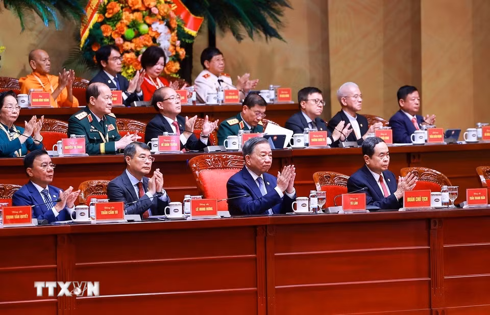 Tổng Bí thư, Chủ tịch nước Tô Lâm, Thủ tướng Lê Minh Hưng và Chủ tịch Quốc hội Trần Thanh Mẫn tham dự Phiên khai mạc trọng thể Đại hội XI Mặt trận Tổ quốc Việt Nam. (Ảnh: Dương Giang/TTXVN)