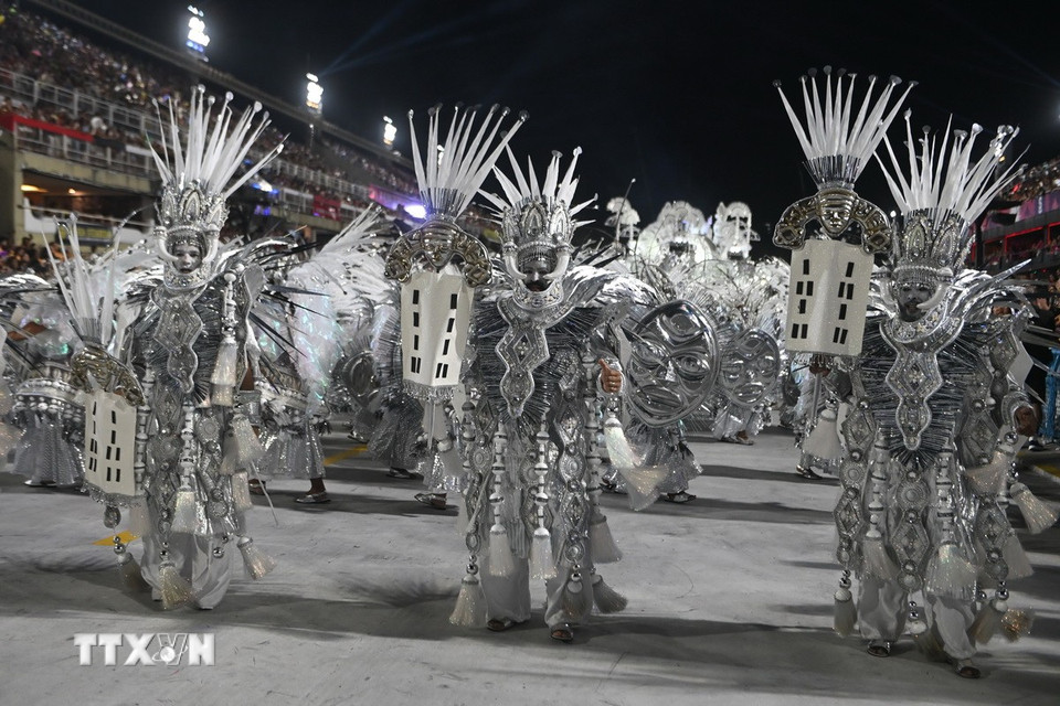 Năm ngoái, quốc gia này đón 9,3 triệu lượt khách quốc tế, mức kỷ lục ghi nhận được. Trong khi lượng khách quốc tế toàn cầu chỉ tăng trung bình 4% thì mức tăng ở Brazil lên tới 37%, cao gần gấp 10 lần mức trung bình thế giới. (Ảnh: THX/TTXVN)