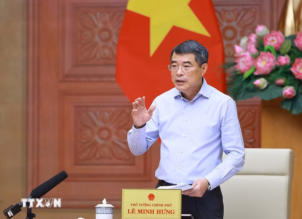 Thủ tướng Lê Minh Hưng làm việc với lãnh đạo Bộ Văn hóa, Thể thao và Du lịch. (Ảnh: Dương Giang/TTXVN)