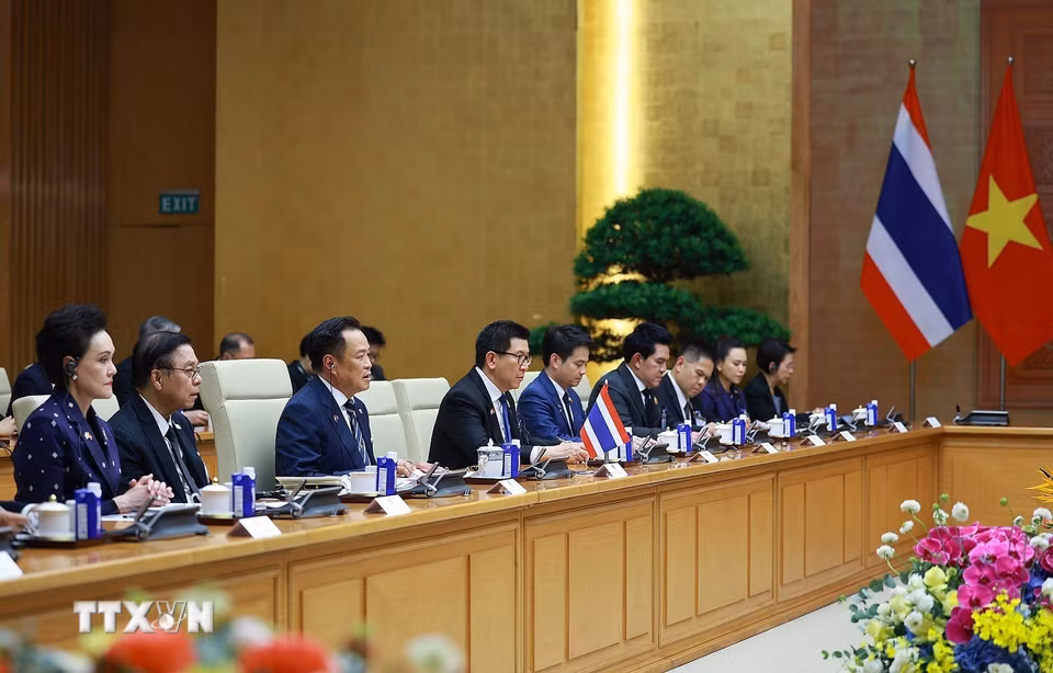 Thủ tướng Vương quốc Thái Lan Anutin Charnvirakul phát biểu. (Ảnh: Dương Giang/TTXVN)