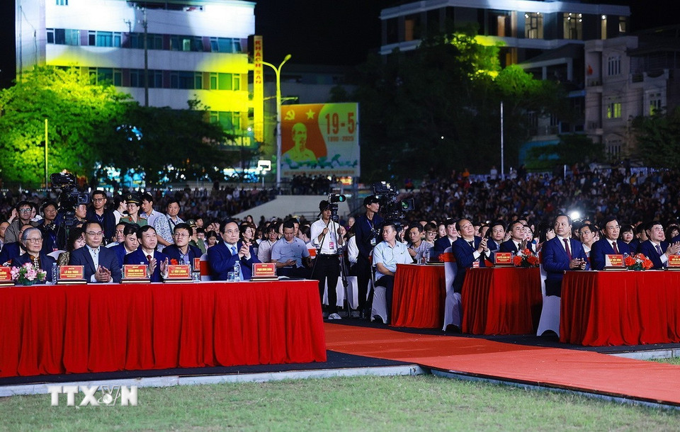 Thủ tướng Phạm Minh Chính dự lễ khai mạc Lễ hội Hoa Ban năm 2026. (Ảnh: Dương Giang/TTXVN)